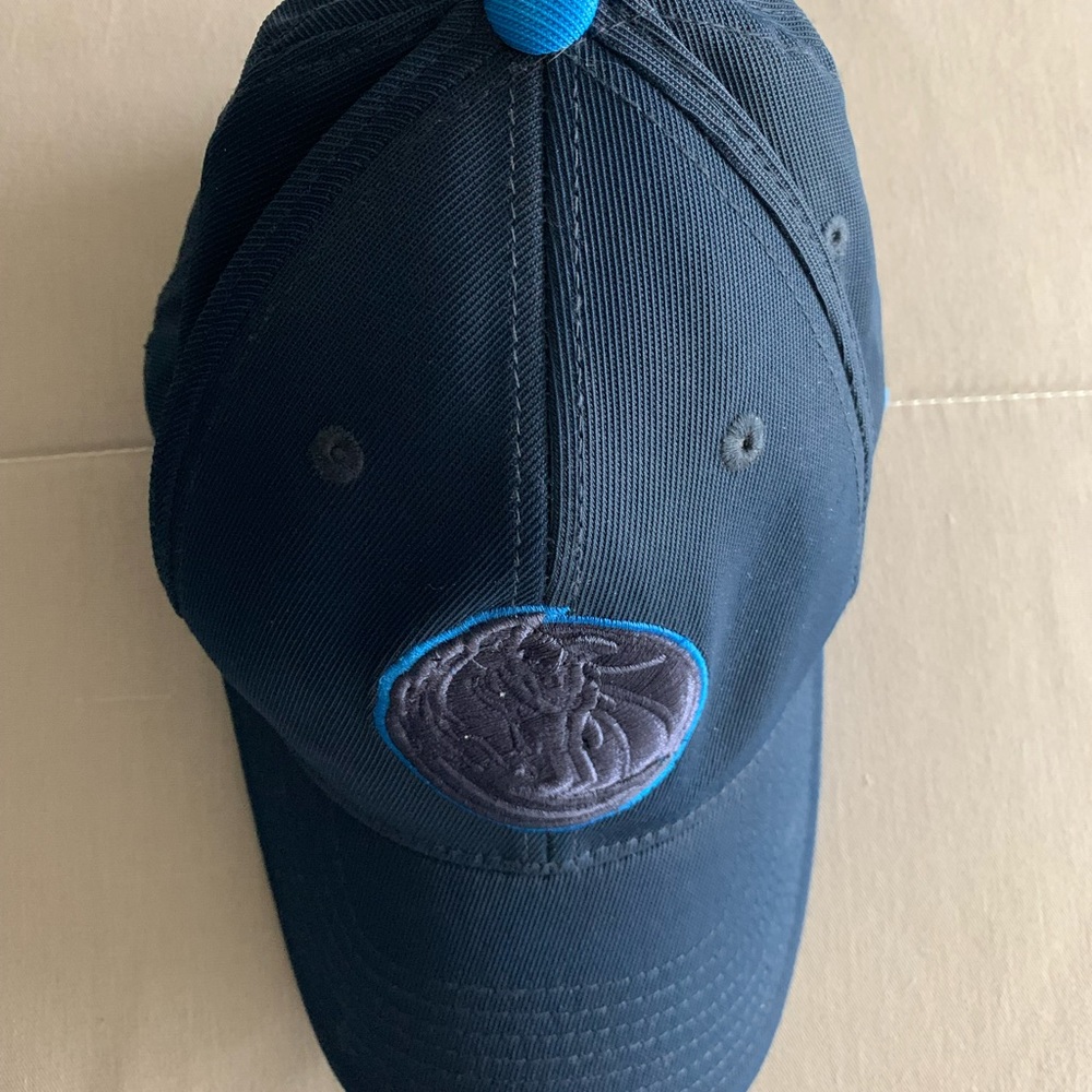 Adidas Dallas Mavericks Fitted Unisex Fan Hat/ Navy Blue/ Size s/m like new